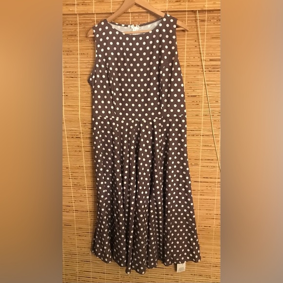 Cute Rockabilly Style Dress with Pleats Brown and White Polka Dot Size 16 - Picture 1 of 12